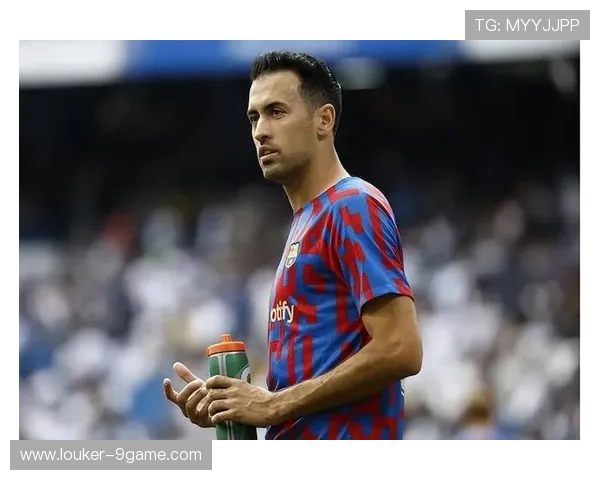 足球界新星魅力四射 他的英俊外貌与球场技艺让粉丝为之疯狂